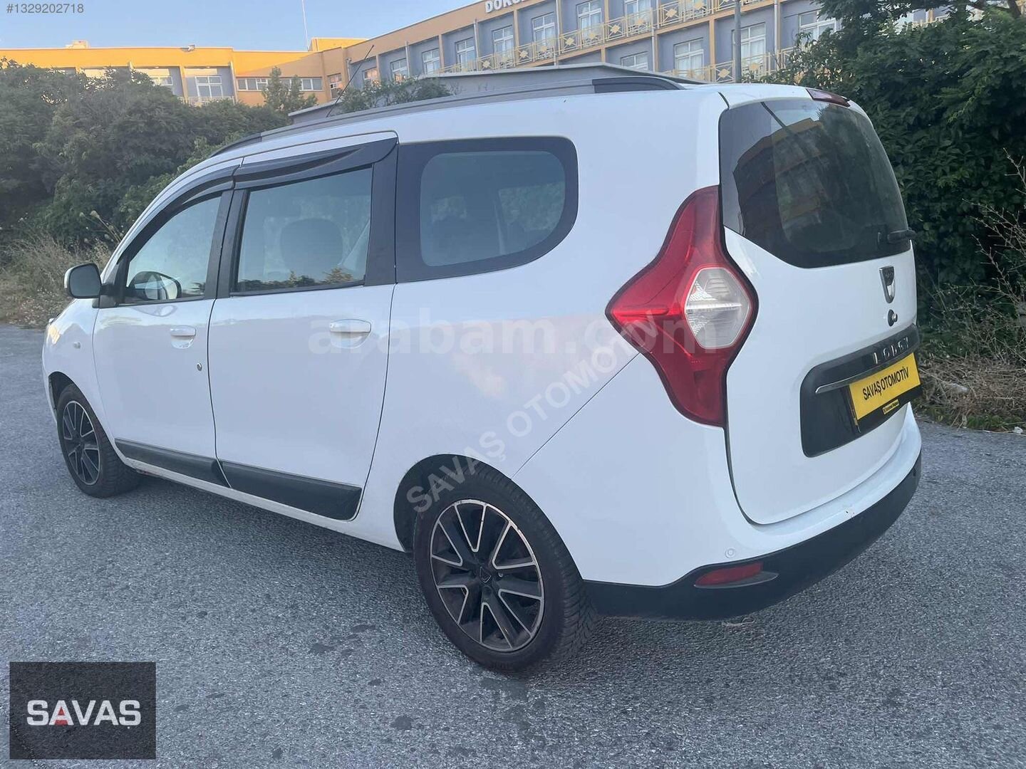 Galeriden Dacia Lodgy 1.5 dCi Laureate 2017 Model İzmir 405.000 km Beyaz 7
