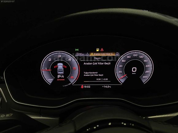 BAYAR'DAN AUDİ A4 SİYAH QUATTRO ADVANCED S.BAKIMLI 4x4