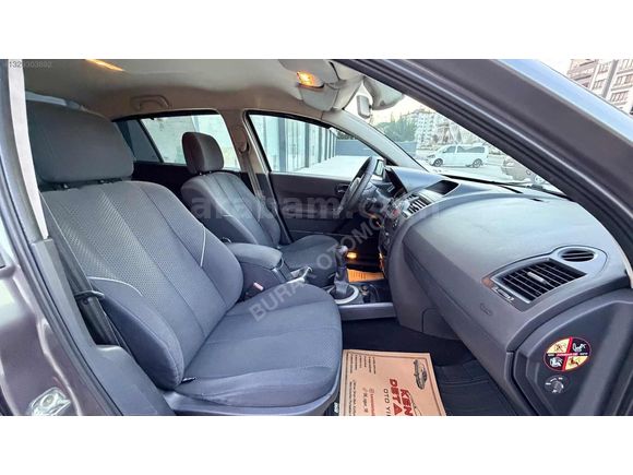 2005-RENAULT-MEGANE-1.6-DYNAMİQUE-BAKIMLI-MASRAFSIZ-