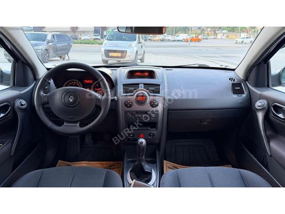 2005-RENAULT-MEGANE-1.6-DYNAMİQUE-BAKIMLI-MASRAFSIZ-
