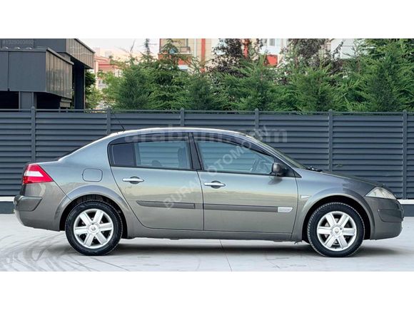 2005-RENAULT-MEGANE-1.6-DYNAMİQUE-BAKIMLI-MASRAFSIZ-