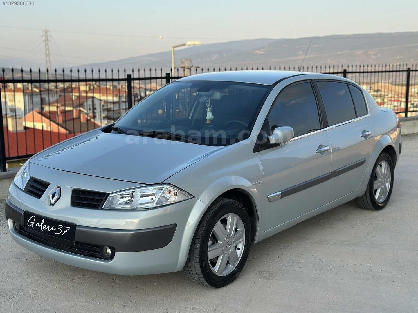 Galeriden Renault Megane 1.6 Dynamique 2004 Model Kastamonu 250.000 km Gri 7
