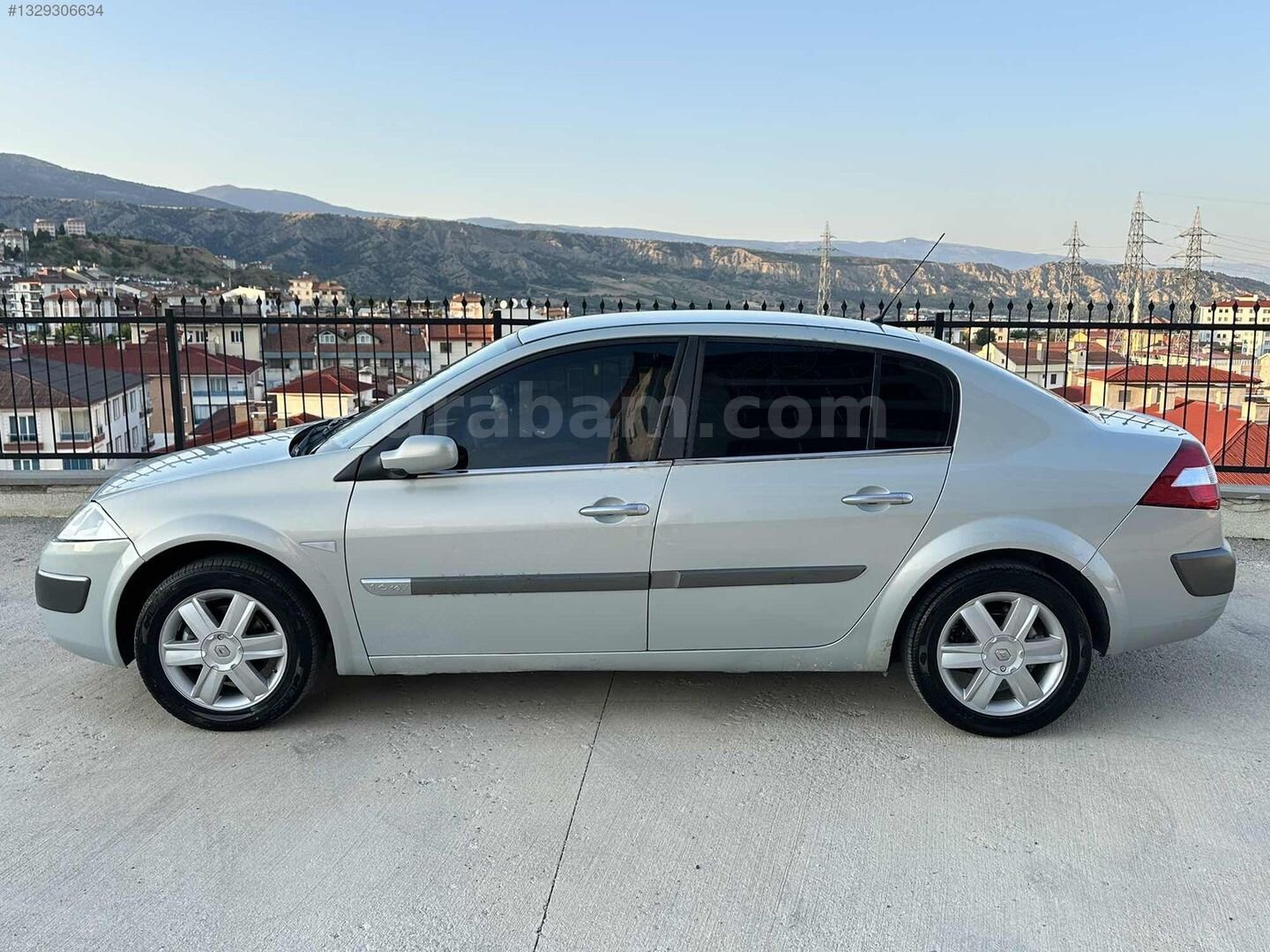 Galeriden Renault Megane 1.6 Dynamique 2004 Model Kastamonu 250.000 km Gri 6