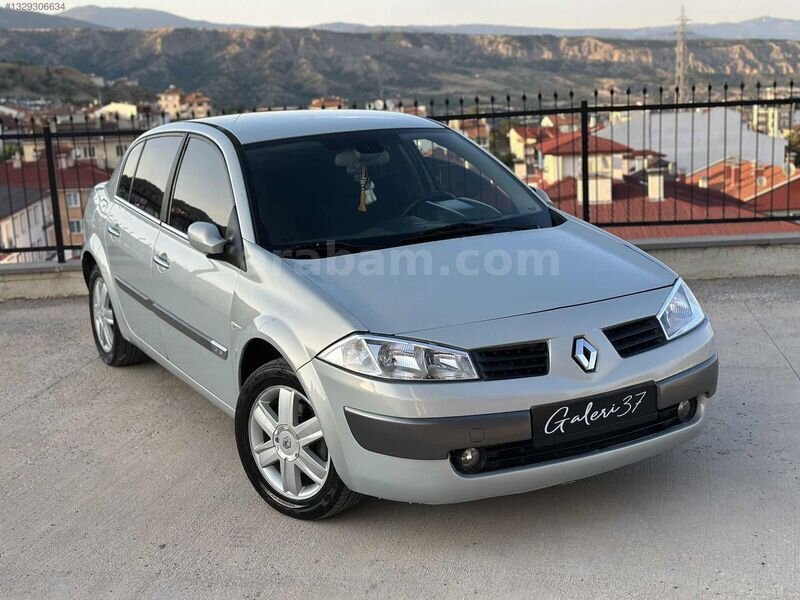 Galeriden Renault Megane 1.6 Dynamique 2004 Model Kastamonu 250.000 km Gri