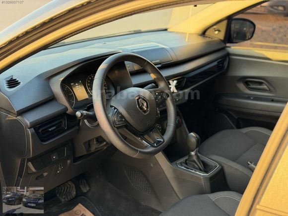 2021 RENAULT TALİANT 1.0TCE 65BİN KM SERVİS BAKIMLI K.K TAKSİT