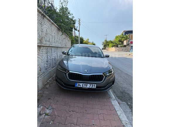 Sahibinden Skoda Octavia 1.5 e-Tec Premium 2022 Model 