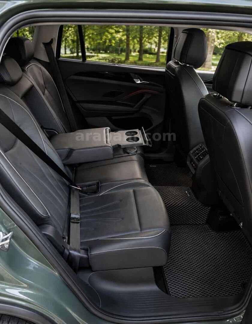 Sahibinden Volkswagen Tayron 1.5 e-TSI Elegance 2025 Model İstanbul 49.000 km Yeşil 5