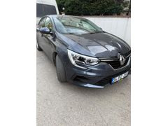 Sahibinden Renault Megane 1.3 TCe Touch 2025 Model  4.000 km Gri (titanyum)
