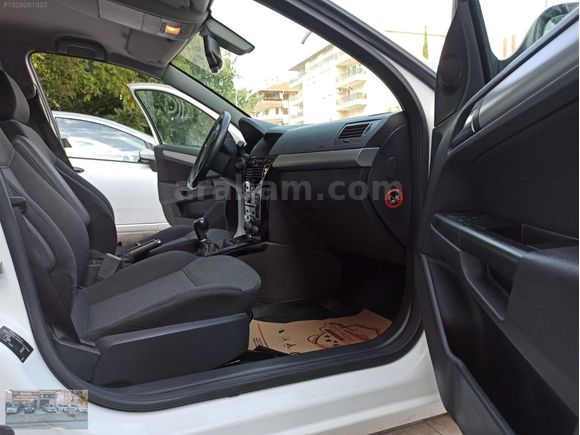 HATASIZ BOYASIZ TRAMERSİZ 116. BİN'KM'DE SERVİS BAKIMLI MAKYAJLI
