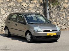 DEĞİŞENSİZ TRAMERSİZ 1.4 BENZİNLİ OTOMATİK FİESTA