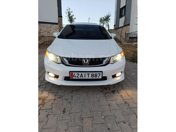 Sahibinden Honda Civic 1.6 Elegance 2012 Model  220.000 km Beyaz