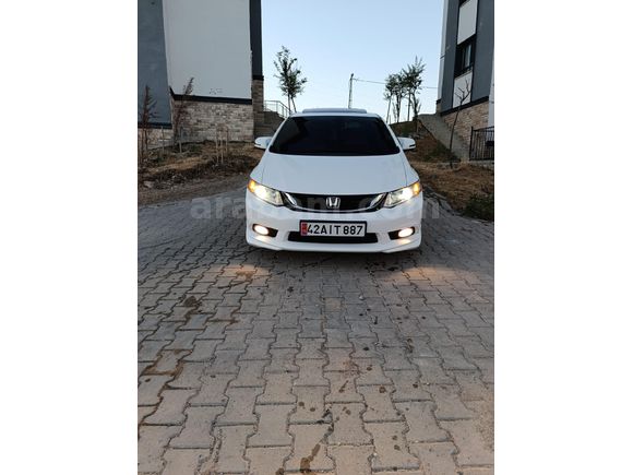 Sahibinden Honda Civic 1.6 Elegance 2012 Model  220.000 km Beyaz