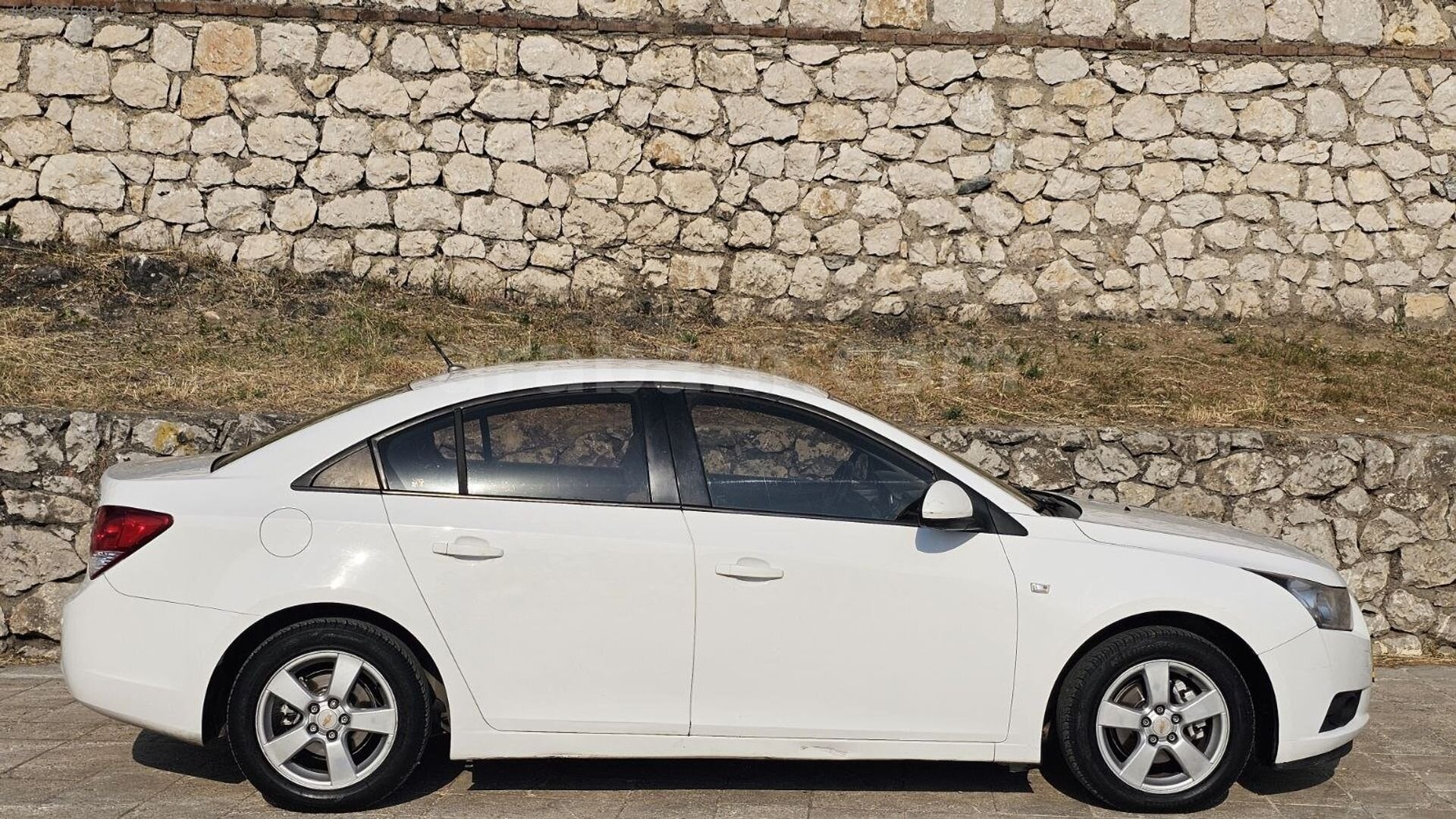 Galeriden Chevrolet Cruze 1.6 LS 2010 Model Bursa 322.000 km Beyaz 7