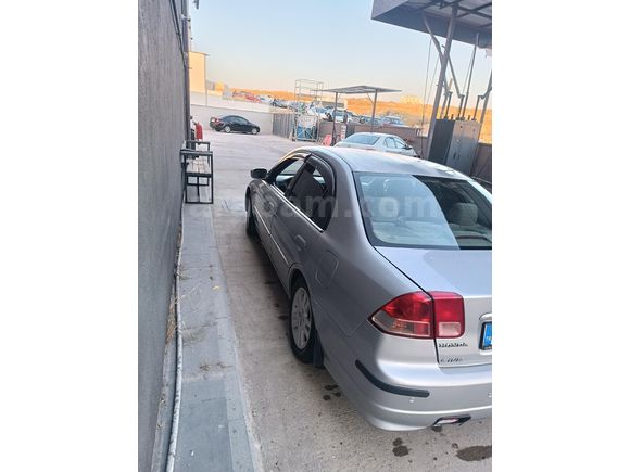 Sahibinden Honda Civic 1.6i VTEC LS 2003 Model