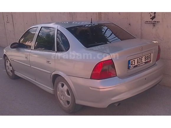 Sahibinden Opel Vectra 2.0 CDX 2000 Model