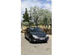 Acil İhtiyaçtan Satılık Otomatik Ford Focus 1.6 Trend 2003 Model 