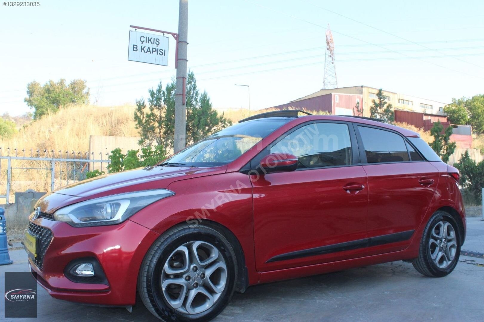 Galeriden Hyundai i20 1.4 MPI Elite Smart 2019 Model İzmir 75.000 km Kırmızı 3