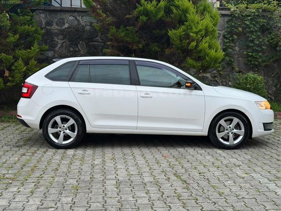 2015 MODEL İLK SAHİBİNDEN HATASIZ RAPİD CAM TAVAN ,İÇİ BEJ