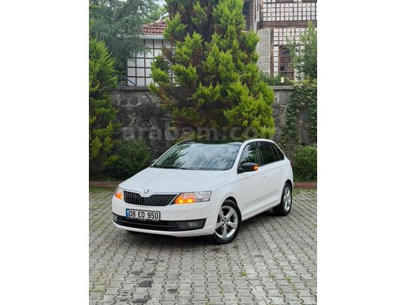 2015 MODEL İLK SAHİBİNDEN HATASIZ RAPİD CAM TAVAN ,İÇİ BEJ