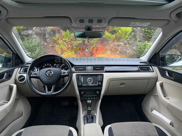 2015 MODEL İLK SAHİBİNDEN HATASIZ RAPİD CAM TAVAN ,İÇİ BEJ