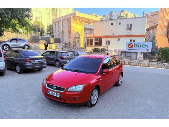 Sahibinden Ford Focus 1.6 Ghia 2005 Model 