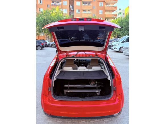Sahibinden Ford Focus 1.6 Ghia 2005 Model 