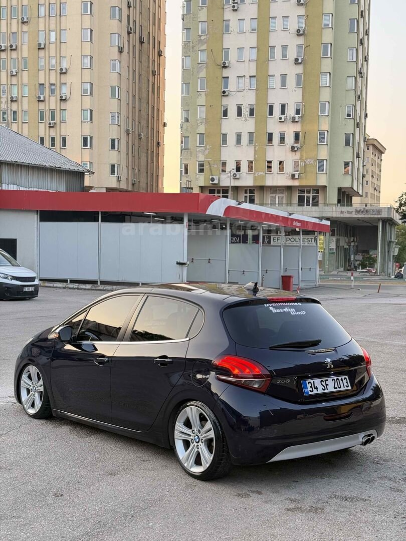 Sahibinden Peugeot 208 1.5 BlueHDi Signature 2020 Model Bursa 76.000 km Lacivert 7