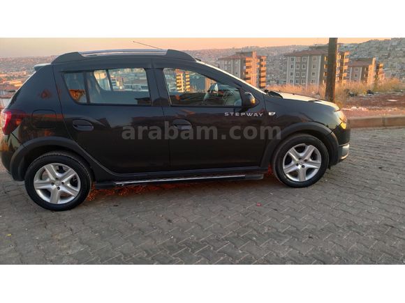 Sahibinden Dacia Sandero 1.5 dCi Stepway 2016 Model  143.000 km Siyah