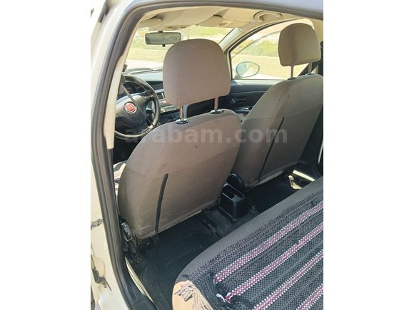 Sahibinden Fiat Linea 1.3 Multijet Active Plus 2011 Model  250.000 km Beyaz