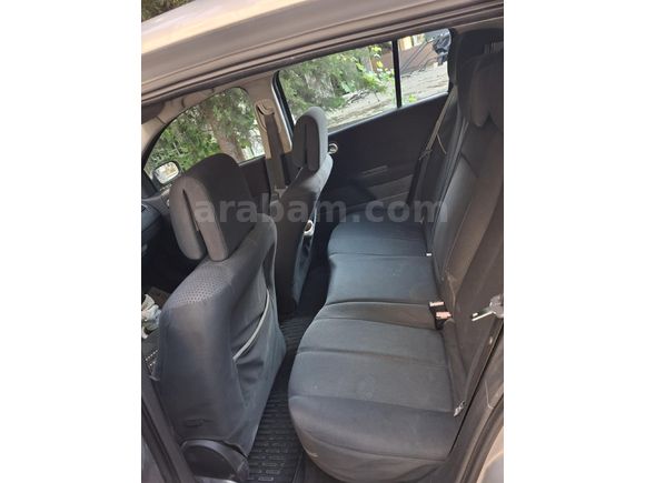 Sahibinden Renault Megane 1.5 dCi Dynamique 2005 Model