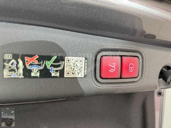 2023 E200D DİGİTAL LİGHT 360 BURMESTER KEYLESS GO AKILLI BAGAJ