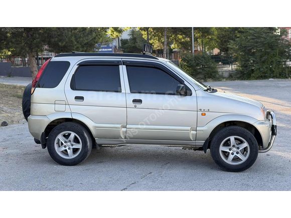 2005 MODEL DAİHATEU TERİOS 4*4 DEĞİŞENSİZ