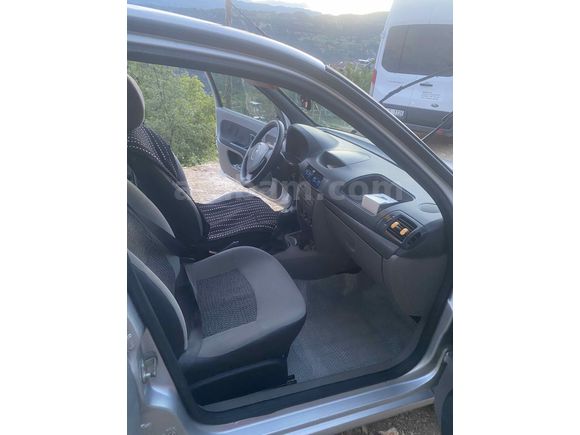 Sahibinden Renault Symbol 1.5 dCi Authentique 2010 Model 