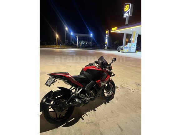 Pulsar RS 200 temiz masrafsız muayene yeni 