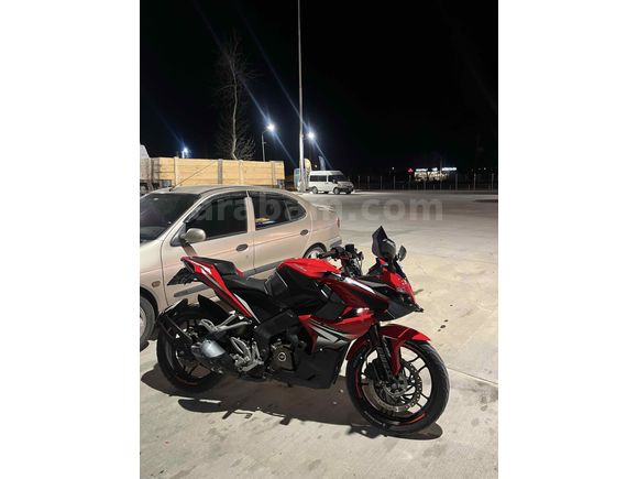 Pulsar RS 200 temiz masrafsız muayene yeni 