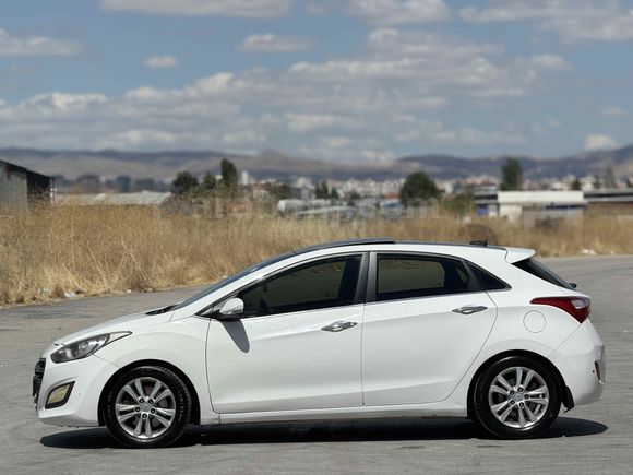 Sahibinden Hyundai i30 1.6 CRDi Elite 2013 Model 