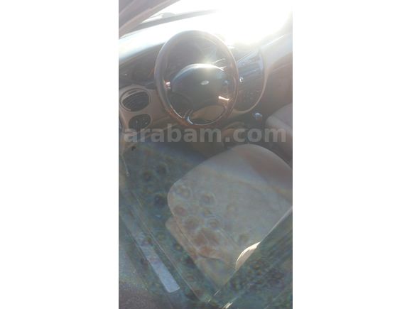 Sahibinden Ford Focus 1.6 Ghia 2000 Model