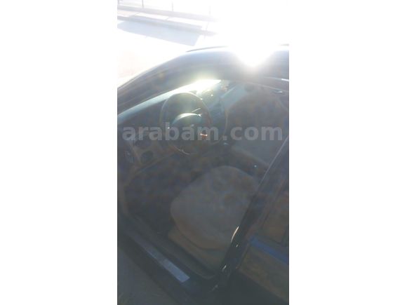Sahibinden Ford Focus 1.6 Ghia 2000 Model