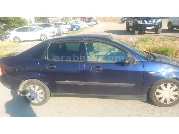 Sahibinden Ford Focus 1.6 Ghia 2000 Model