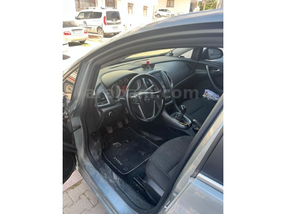 Sahibinden Opel Astra 1.6 Edition 2015 Model  temiz