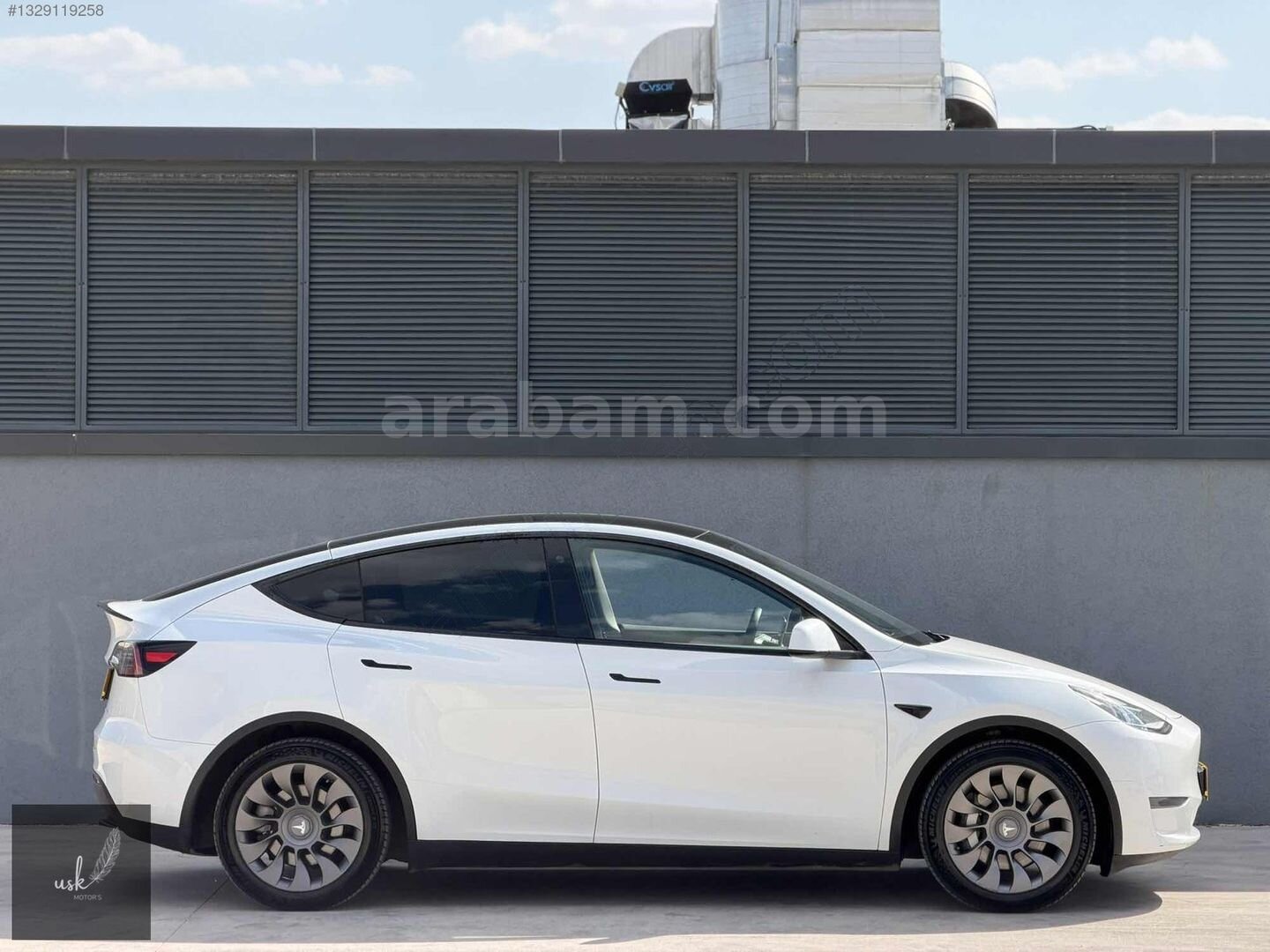 Galeriden Tesla Model Y Long Range AWD 2023 Model Ankara 122.000 km Beyaz 6