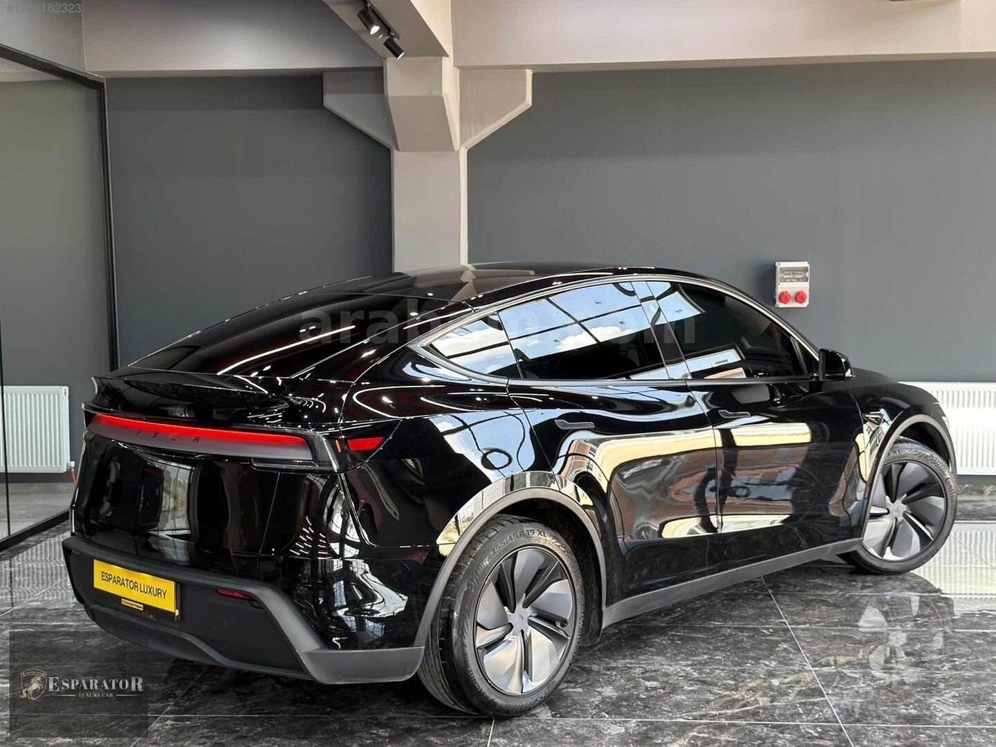 Galeriden Tesla Model Y RWD (Juniper) 2025 Model Eskişehir 21.000 km Siyah 4