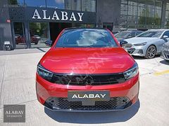 ALABAY OTOMOTİV - 2025 CORSA 1.2T GS CAM TAVAN -21.500 KM