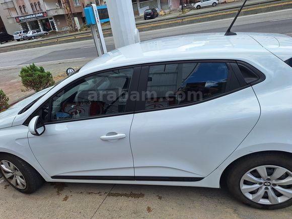 Öğretmenden Hatasız Clio 1.0 SCe Joy 2022 Model 
