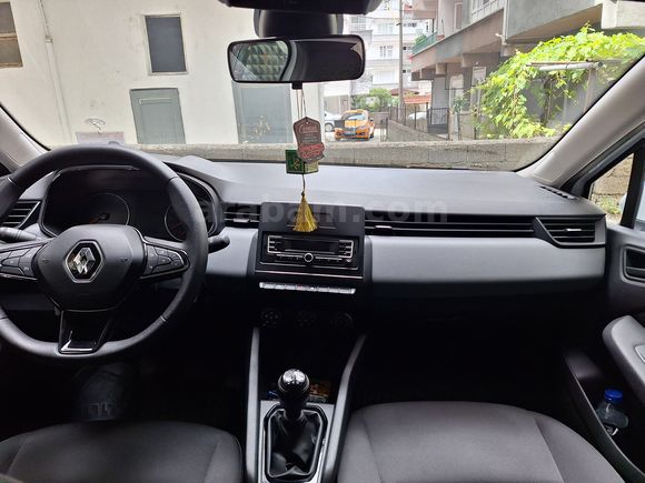 Öğretmenden Hatasız Clio 1.0 SCe Joy 2022 Model 