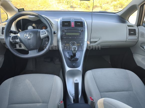 İLK ELDEN ALINMA 175.000 KM DE 2010 AURİS EMSALSİZ İÇ TEMİZLİK