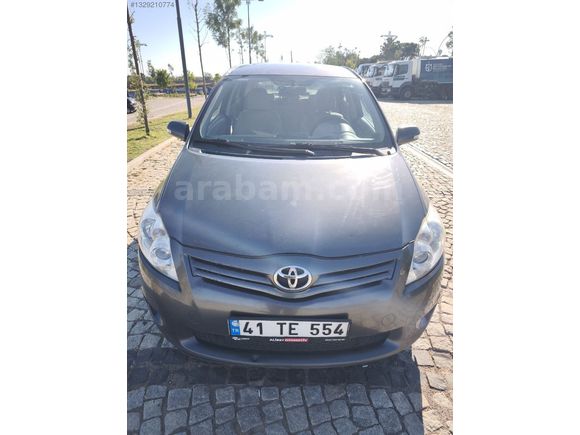 İLK ELDEN ALINMA 175.000 KM DE 2010 AURİS EMSALSİZ İÇ TEMİZLİK