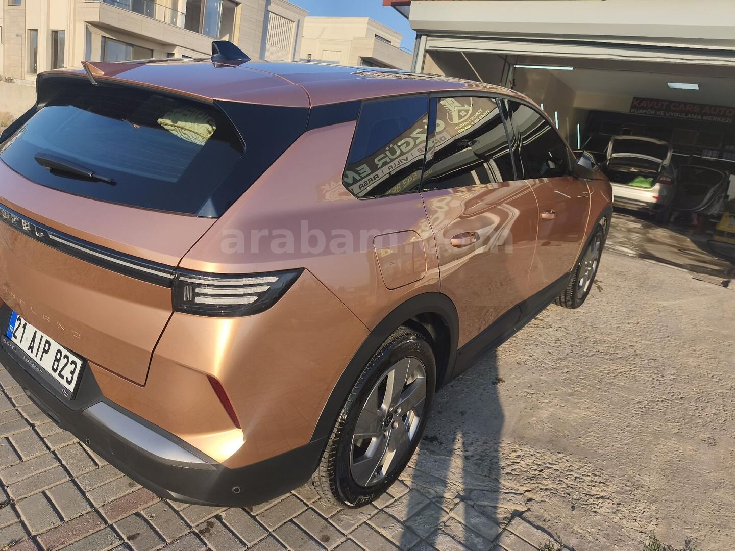 Sahibinden Opel Grandland 1.2 T Hybrid Edition 2025 Model Diyarbakır 9.000 km Kahverengi 4