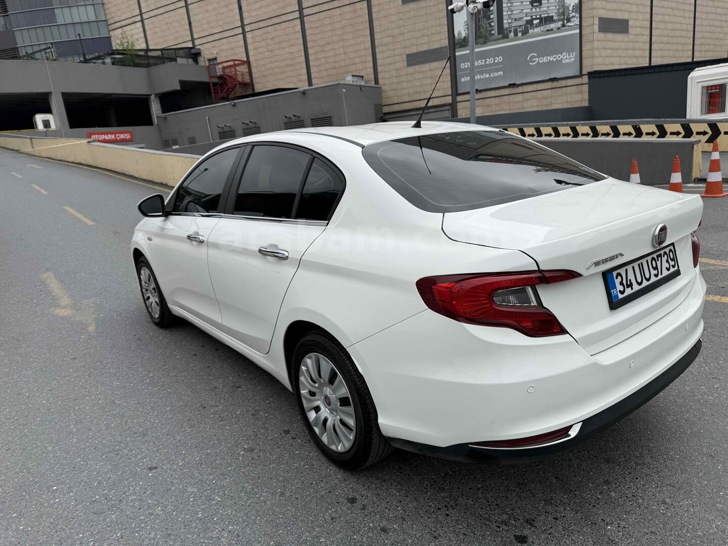 Sahibinden Fiat Egea 1.3 Multijet Easy 2017 Model İstanbul 195000 km Beyaz.Taksi çıkması değildir Acil 5