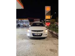 Sahibinden Hyundai i30 1.4 CVVT Team 2011 Model  235.000 km Beyaz